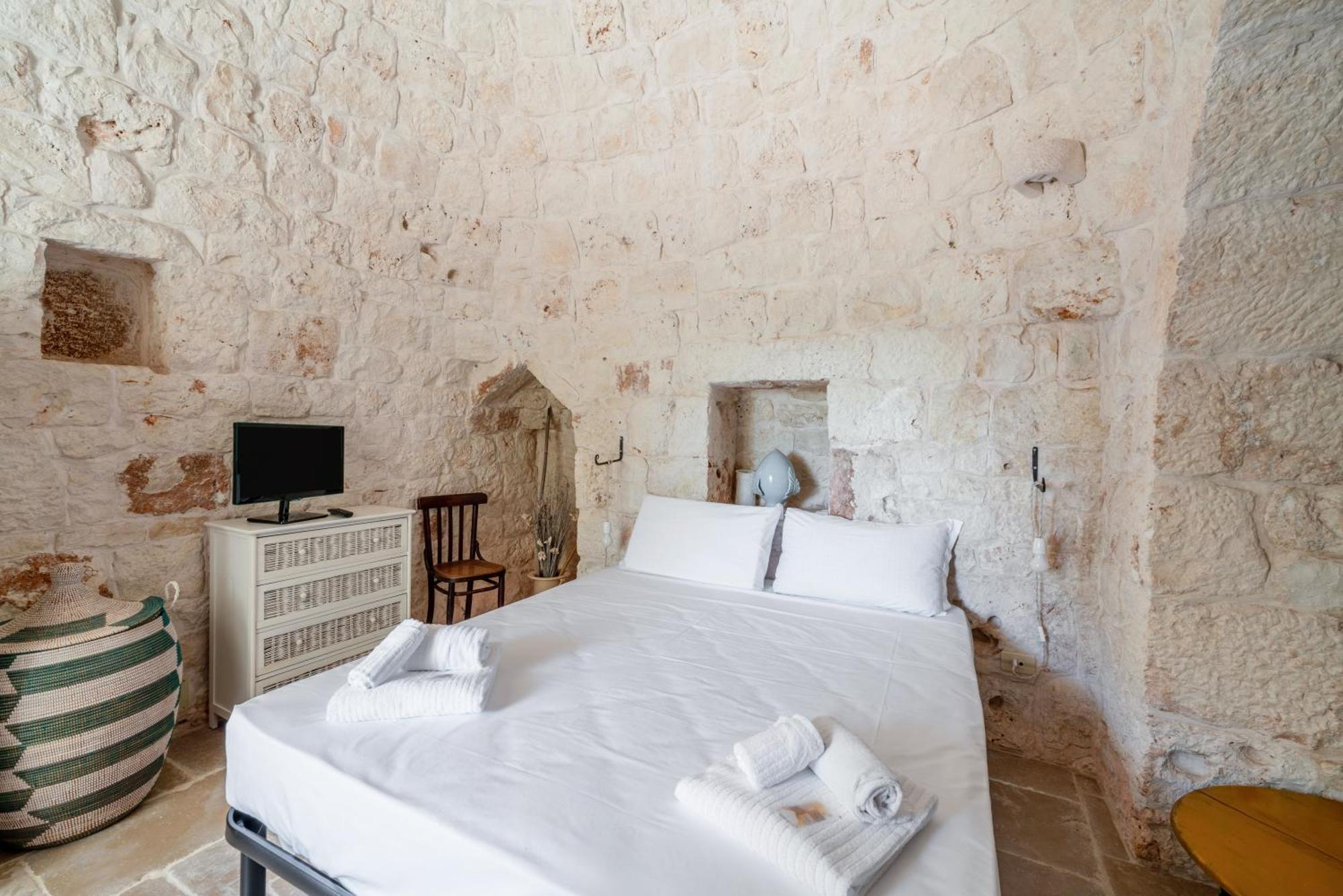 White Conus By Rentbeat Villa Ostuni Exterior photo