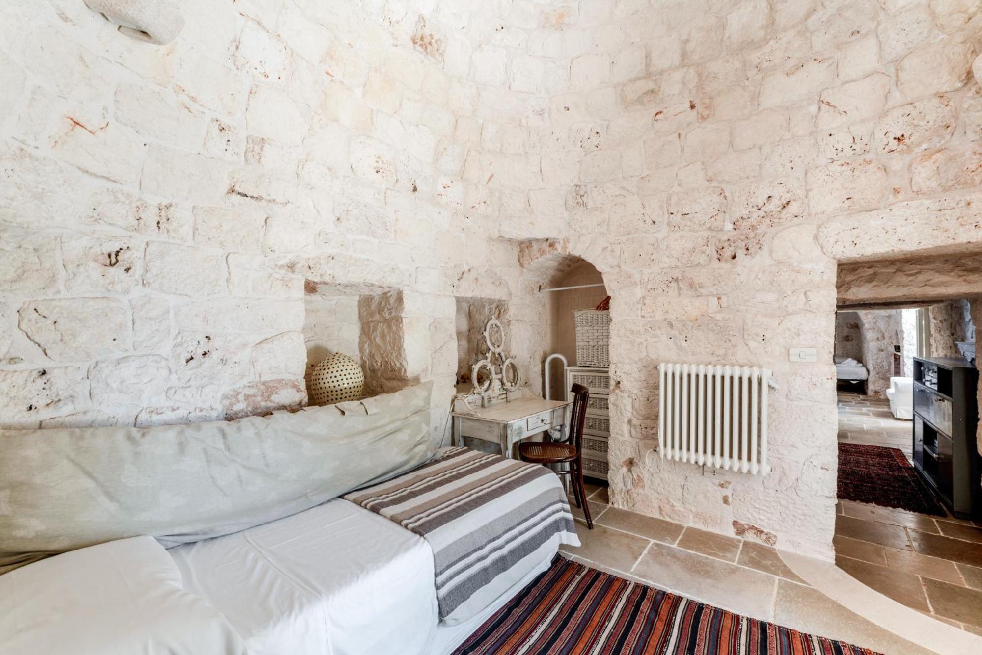 White Conus By Rentbeat Villa Ostuni Exterior photo